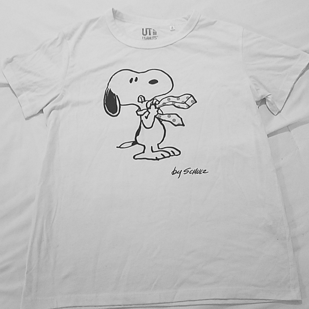 Uniqlo Peanuts Snoopy Tee